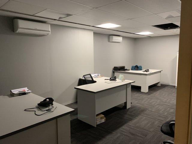 To Let Commercial Property for Rent in Paarden Eiland Western Cape